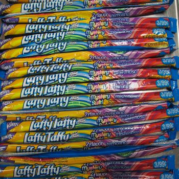 Wonka Laffy Taffy Ropes 2 Flavor Mystery