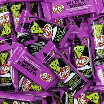 Fun Size Kit Kat Witch's Brew are wafer cookies coated in marshmallow creme.